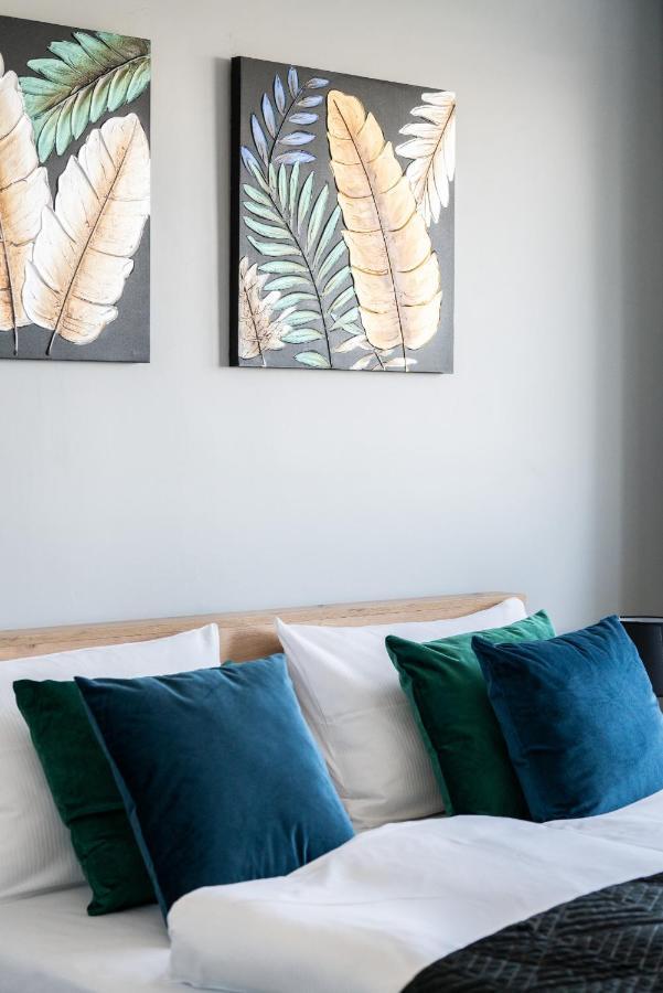 Stylish Apartment Near Wroclavia For 4 Guests By Noclegi Renters Breslavia Exterior foto