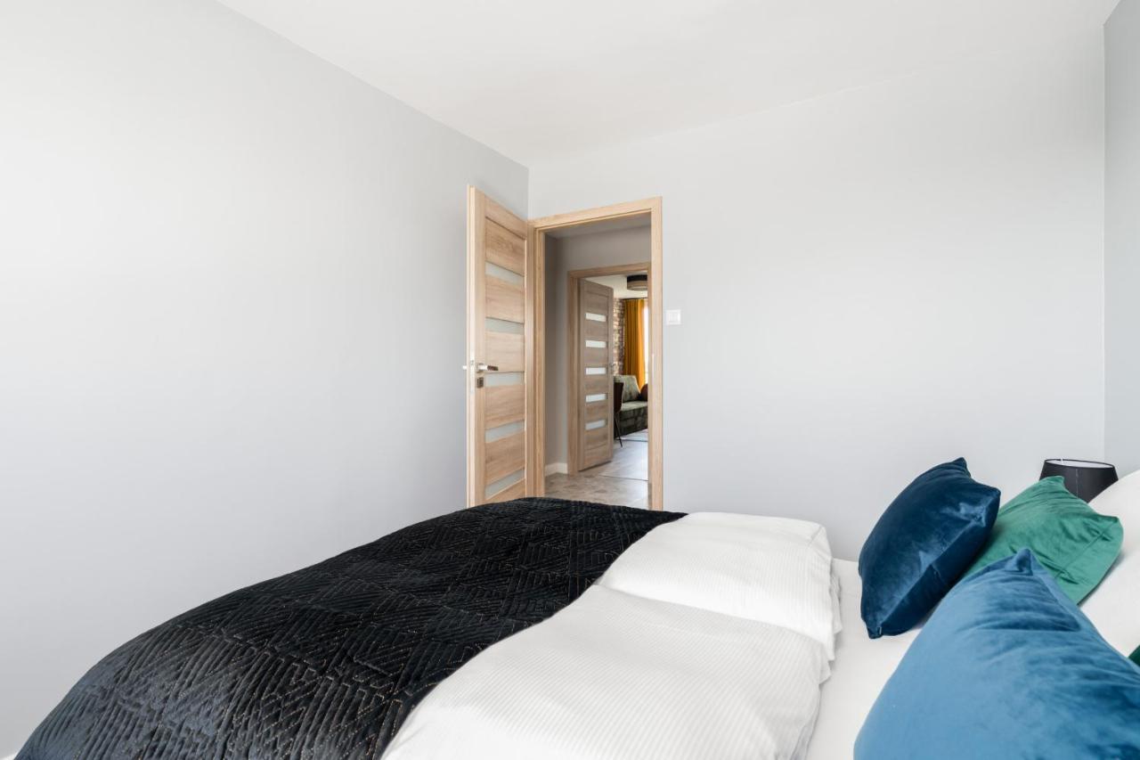 Stylish Apartment Near Wroclavia For 4 Guests By Noclegi Renters Breslavia Exterior foto